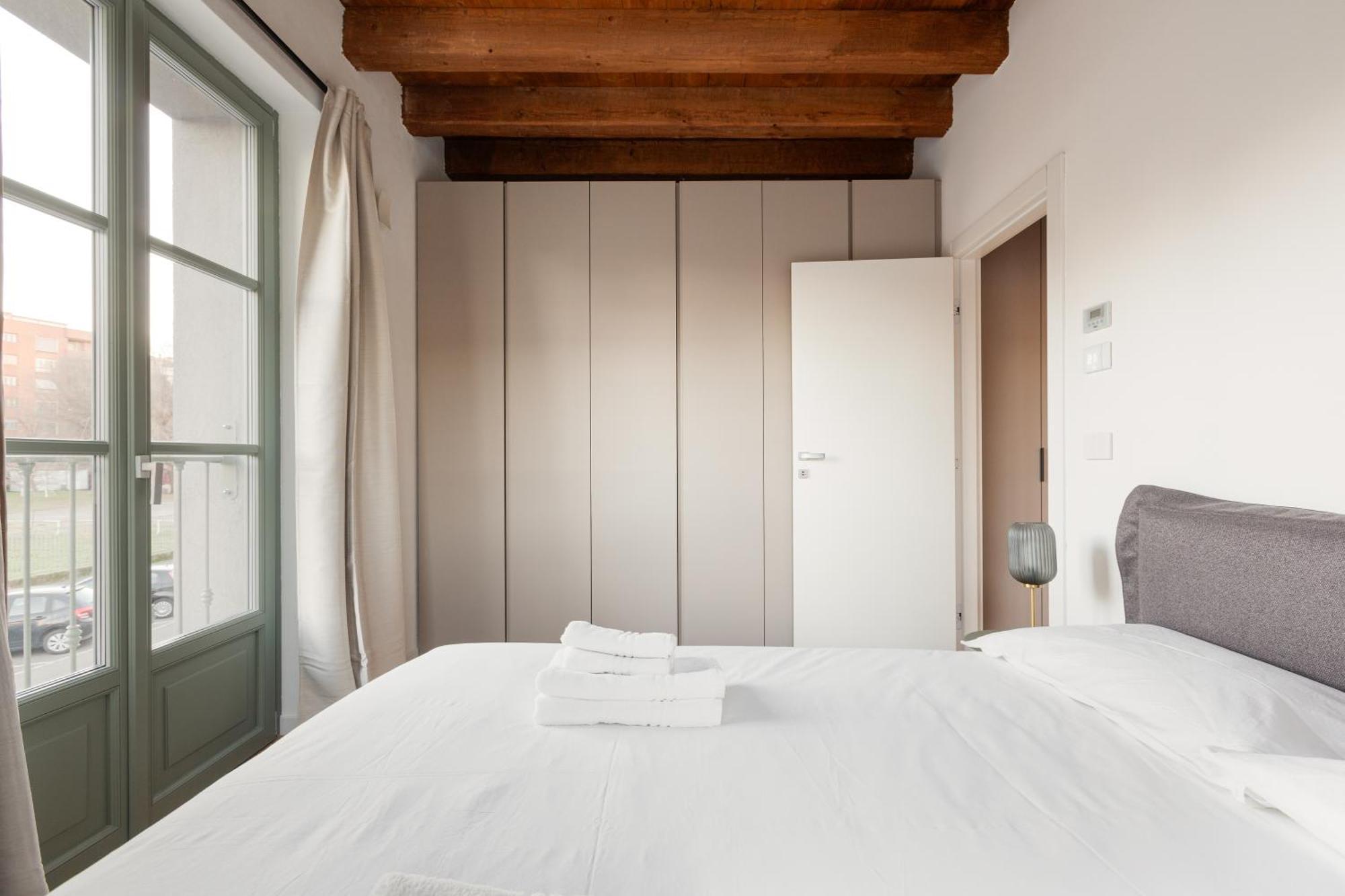 Modern Apartment In Milan With Balcony Esterno foto