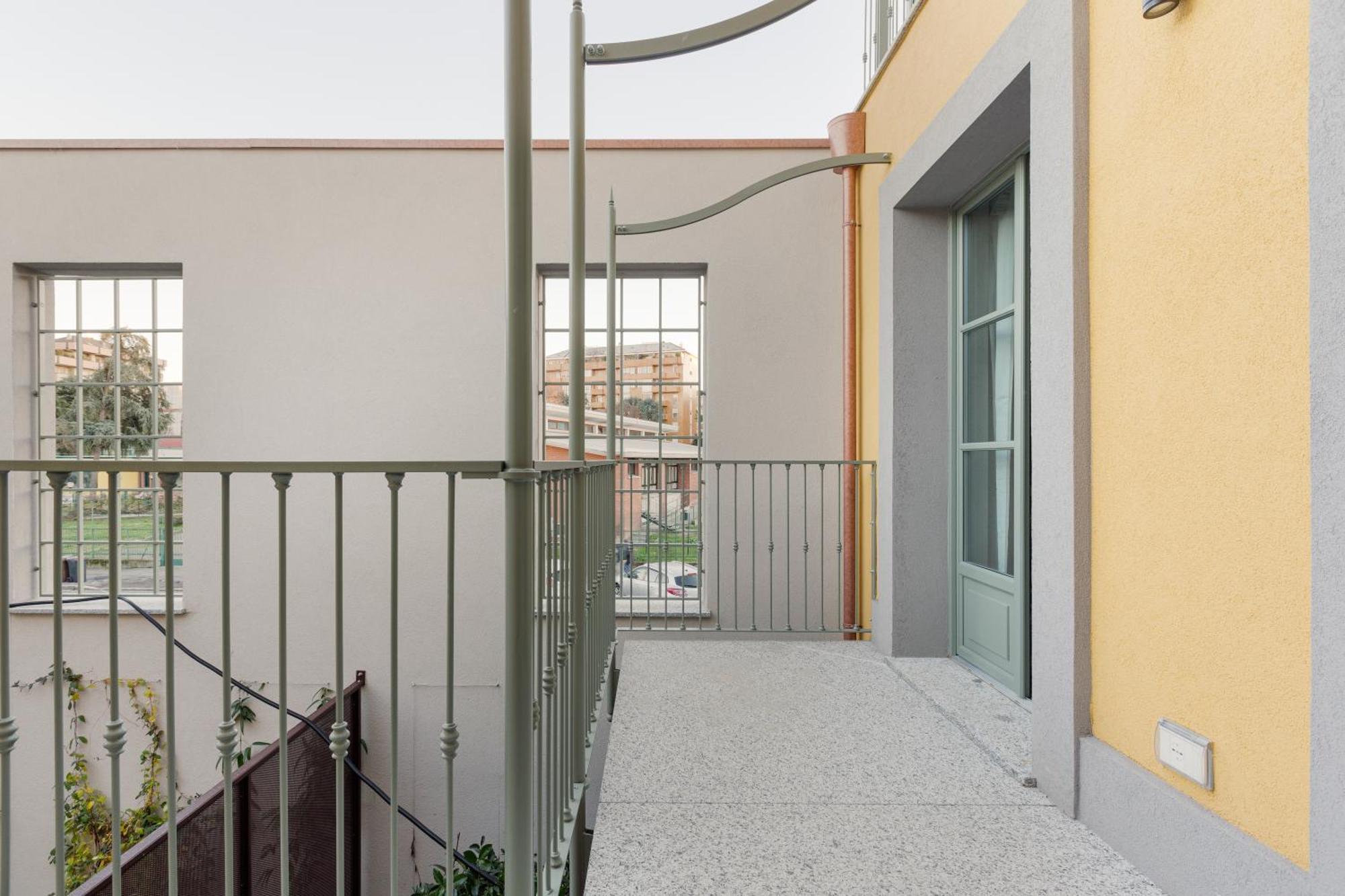 Modern Apartment In Milan With Balcony Esterno foto